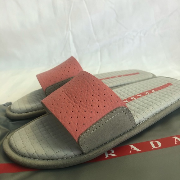 Prada pink leather slides - Picture 5 of 9